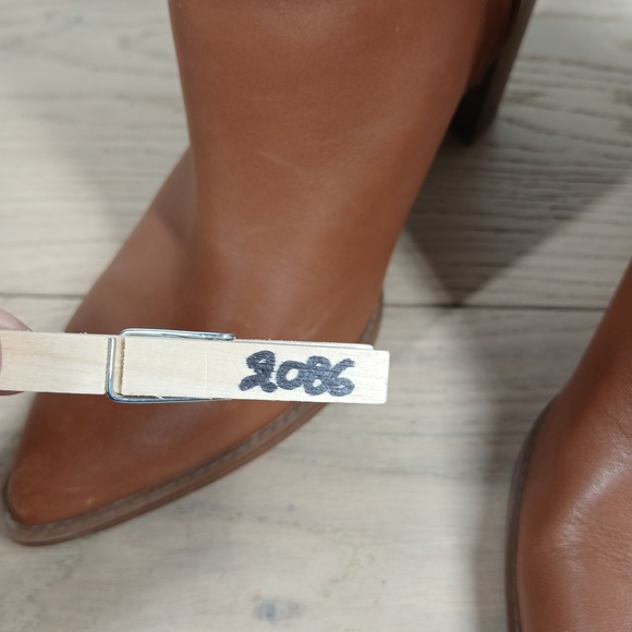 Nine West Boots Women 9.5 Tan Leather Block Heel Ankle Minimal Classic Basic - Picture 12 of 12